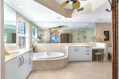 2051 SE 3rd St, Unit #203, Deerfield Beach, FL 33441 - Photo 18