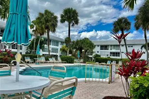 2050 NE 39th St, Lighthouse Point, FL 33064 - Photo 18