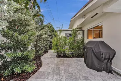 2030 NE 62nd St, Fort Lauderdale, FL 33308 - Photo 24