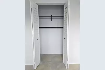 5020 E 10th Avenue, Hialeah, FL 33013 - Photo 4