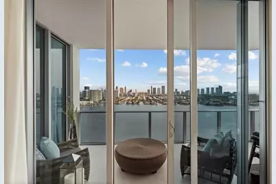 17301 Biscayne Boulevard #PH 7, Aventura, FL 33160 - Photo 30