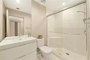 17301 Biscayne Blvd Unit #Ph 7, Aventura, FL 33160 - Photo 26
