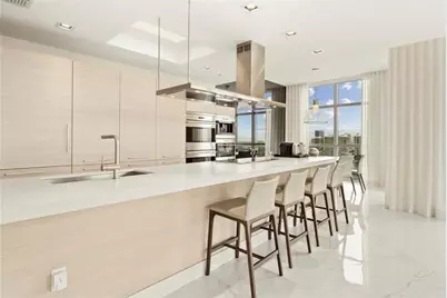 17301 Biscayne Boulevard #PH 7, Aventura, FL 33160 - Photo 8