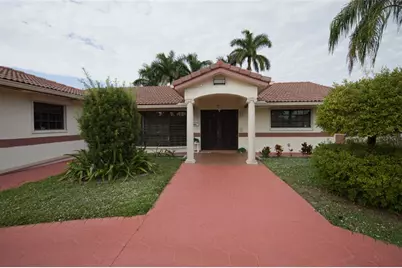 1261  Rodman St, Hollywood, FL 33019 - Photo 1