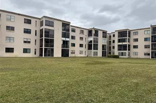 9300 SW 8th St, Boca Raton, FL 33428 - Photo 4