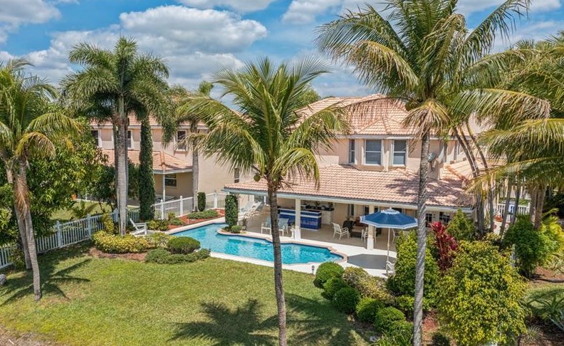 17328 8th St, Hollywood, FL 33029-3188