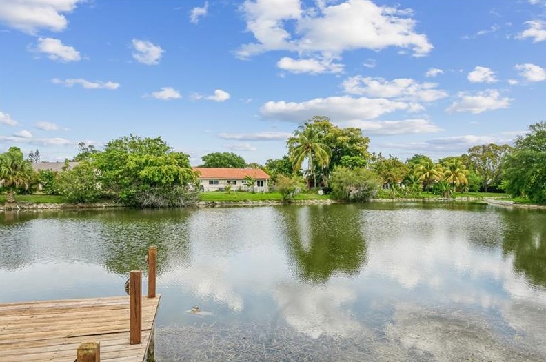 11107 34th Pl, Pompano Beach, FL 33065-7086