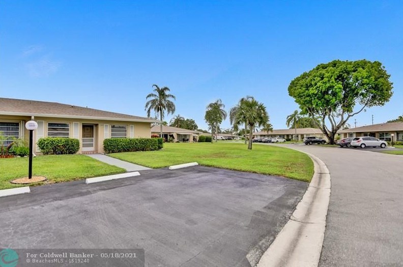 20849 Vinesta Cir, Boca Raton, FL 33433-1822