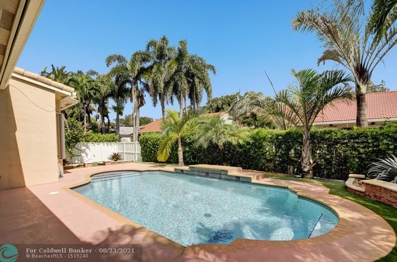 13451 21st St, Hollywood FL  33027-2671 exterior