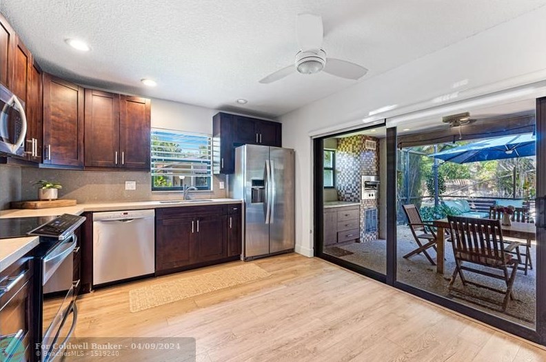 8979 Old Pine Way, Boca Raton FL  33433-3153 exterior