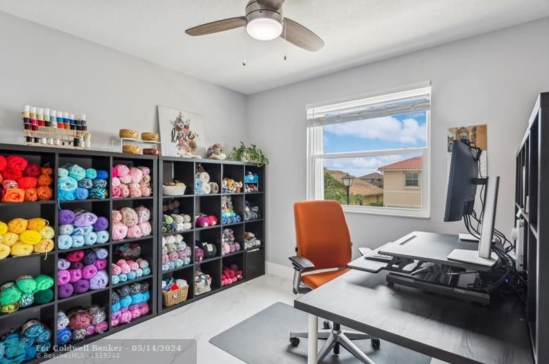 952 191 Ave, Hollywood FL 33029-5373 exterior