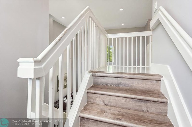 952 191 Ave, Hollywood FL 33029-5373 exterior