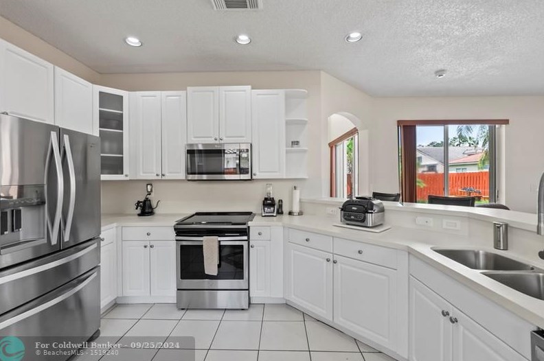 19075 23rd St, Hollywood, FL 33029-5329