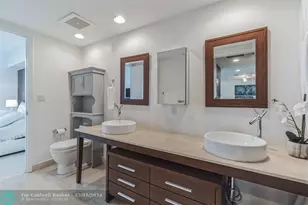 475 Brickell Ave, Miami, FL 33131 - Photo 16