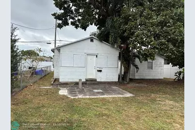 2236  Taft St, Hollywood, FL 33020 - Photo 2
