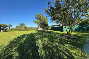 1041 SW 4th Terrace, Deerfield Beach, FL 33441 - Photo 6