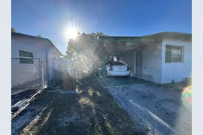 1041 SW 4th Ter, Deerfield Beach, FL 33441 - Photo 4