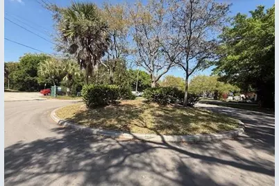 3340 SW 15th Ave, Fort Lauderdale, FL 33315 - Photo 4