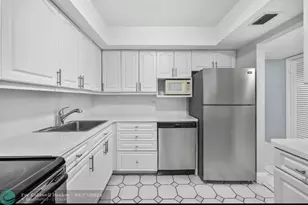 6100 S Falls Cir Dr, Lauderhill, FL 33319 - Photo 4