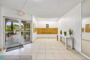 6100 S Falls Cir Dr, Lauderhill, FL 33319 - Photo 20