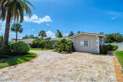 2080 NE 26th St, Lighthouse Point, FL 33064 - Photo 2