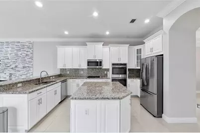 9860  Lakeview Ln, Parkland, FL 33076 - Photo 16