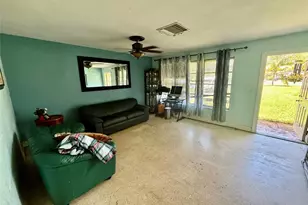 6592 Patricia Dr, West Palm Beach, FL 33413 - Photo 4