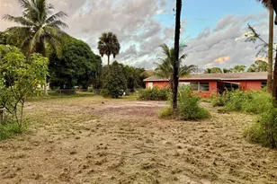 6592 Patricia Dr, West Palm Beach, FL 33413 - Photo 20