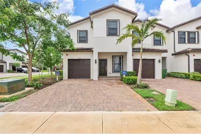 15987 SW 2nd Place, Pembroke Pines, FL 33027 - Photo 4