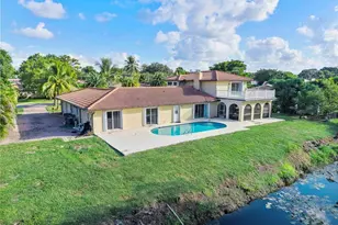 9030 NW 32nd St, Coral Springs, FL 33065 - Photo 14