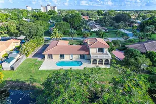 9030 NW 32nd St, Coral Springs, FL 33065 - Photo 12