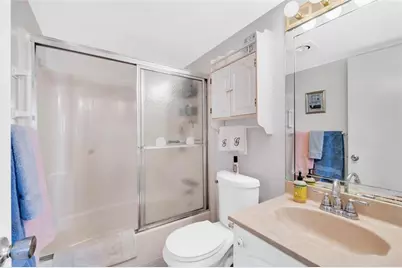 2998  Sunrise Lks Dr, Unit #115, Sunrise, FL 33322 - Photo 8