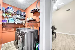 9941 NW 45th St, Sunrise, FL 33351 - Photo 34