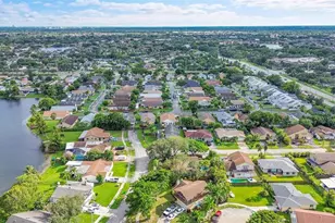 9941 NW 45th St, Sunrise, FL 33351 - Photo 42