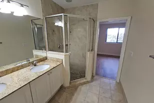 6185 Laurel Ln, Tamarac, FL 33319 - Photo 8