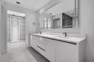 700 NE 24th St, Miami, FL 33137 - Photo 20