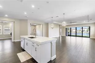 11835 S Baypoint Cir, Parkland, FL 33076 - Photo 16