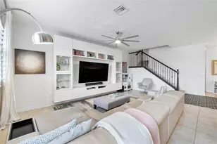 9585 Town Parc Cir N, Parkland, FL 33076 - Photo 10