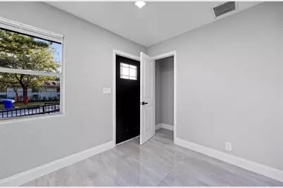 800 NW 6th Ave, Pompano Beach, FL 33060 - Photo 12