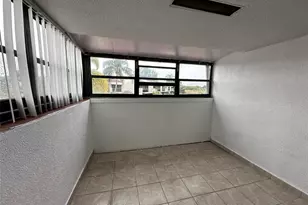 6630 Racquet Club Dr, Lauderhill, FL 33319 - Photo 34