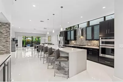 928 NE 16th Ave, Unit #928, Fort Lauderdale, FL 33304 - Photo 4