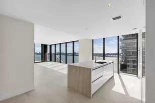 700 NE 24th St, Miami, FL 33137 - Photo 1