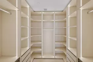 700 NE 24th St, Miami, FL 33137 - Photo 18