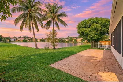 6911  Sea Daisy Dr, Lake Worth, FL 33462 - Photo 2