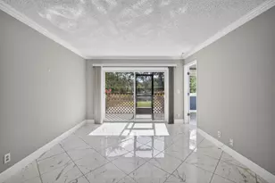 2230 N Cypress Bend Dr, Pompano Beach, FL 33069 - Photo 10