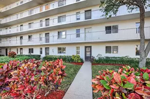 2230 N Cypress Bend Dr, Pompano Beach, FL 33069 - Photo 36