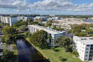 2230 N Cypress Bend Dr, Pompano Beach, FL 33069 - Photo 52