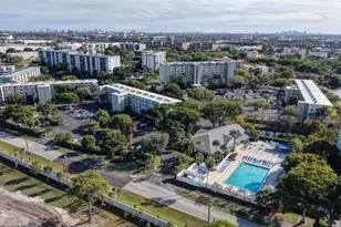 2230 N Cypress Bend Dr, Pompano Beach, FL 33069 - Photo 62