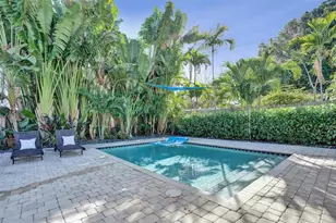 4750 NE 8th Terrace, Oakland Park, FL 33334 - Photo 2