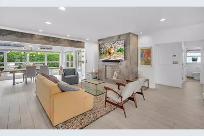 2212 NE 32nd Ave, Fort Lauderdale, FL 33305 - Photo 1